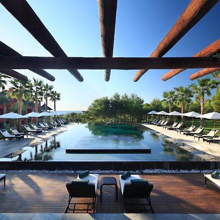 פינסטראט Asia Gardens Hotel & Thai Spa, A Royal Hideaway Hotel מראה חיצוני תמונה The pool at the Mandarin Oriental, Bodrum