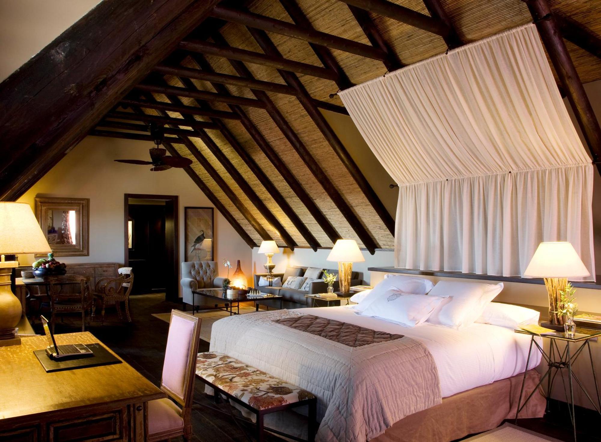 פינסטראט Asia Gardens Hotel & Thai Spa, A Royal Hideaway Hotel מראה חיצוני תמונה A suite at the Four Seasons Hotel