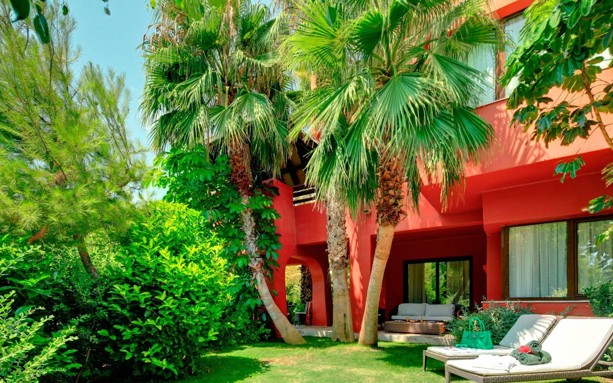 פינסטראט Asia Gardens Hotel & Thai Spa, A Royal Hideaway Hotel מראה חיצוני תמונה The exterior of the hotel