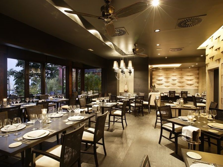 פינסטראט Asia Gardens Hotel & Thai Spa, A Royal Hideaway Hotel מראה חיצוני תמונה Interior of the restaurant